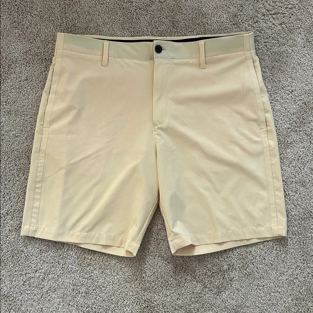 Pins & Aces Performance Stretch Golf Shorts - Yellow